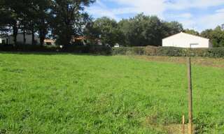 Terrain  385 m² à vendre à Sainte-Foy (85150)