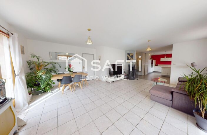 Maison individuelle plain-pied 142 m²  Piscine  Terrain 951 m²  Nivolas-Vermelle — photo 2