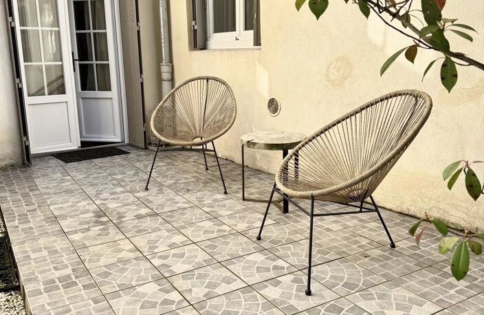 À VENDRE – SUPERBE APPARTEMENT RDCde 73m² AVEC TERRASSE ET JARDIN – EMPLACEMENT EXCEPTIONNEL — photo 3