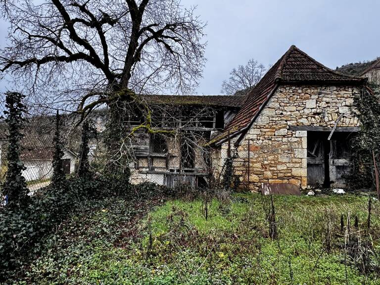 Grange — photo 1