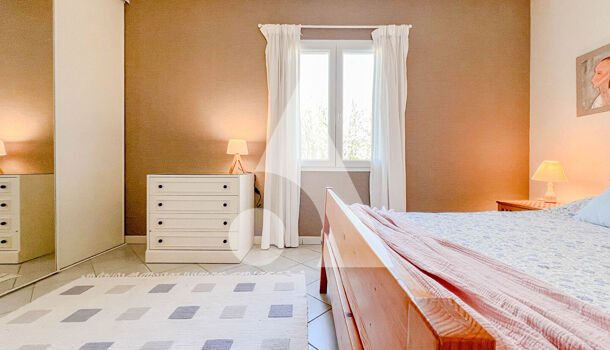 Villa / Maison 10 pièces  à vendre Saintes 17100