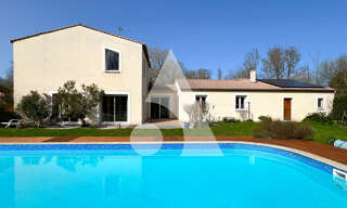Maison 10 Pièces 262 m² à vendre à Saintes (17100)