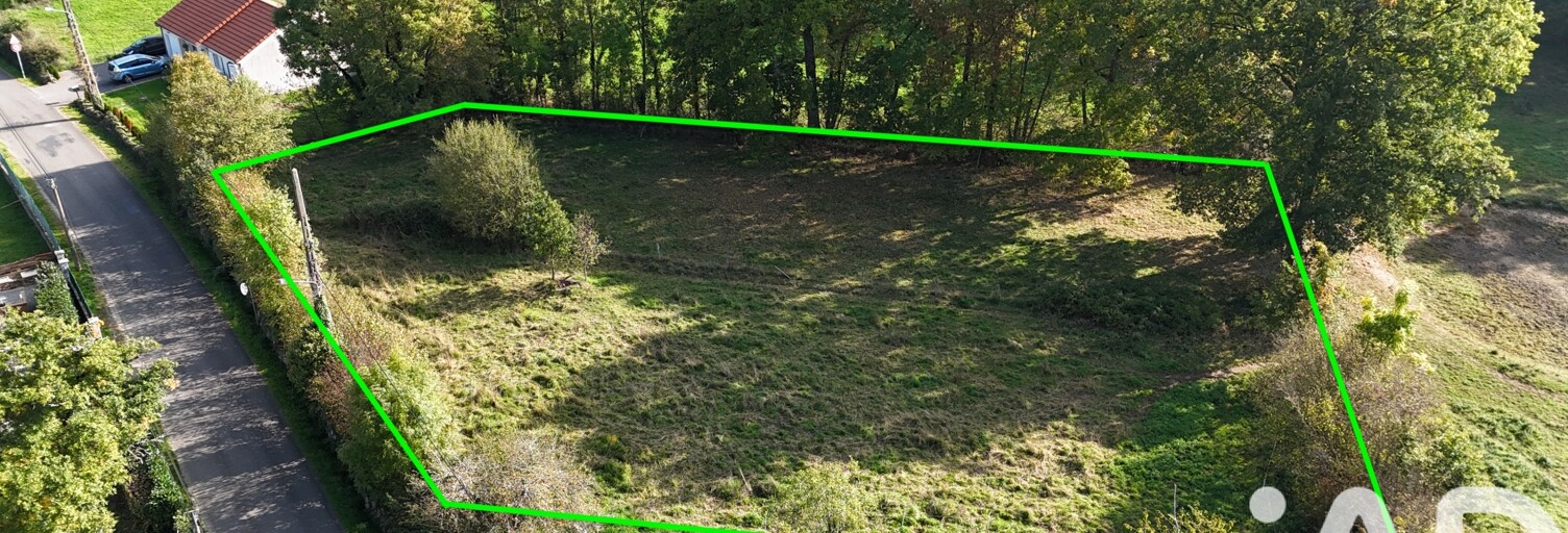 Terrain  2440 m² à vendre à Saint-Laurent (23000)