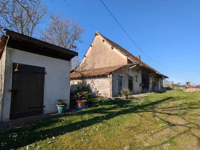 Maison à rénover — photo du bien