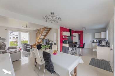Maison 5 pièces 250275 €