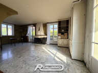 MAISON ANCIENNE AVEC GARAGE ET JARDIN — photo 2