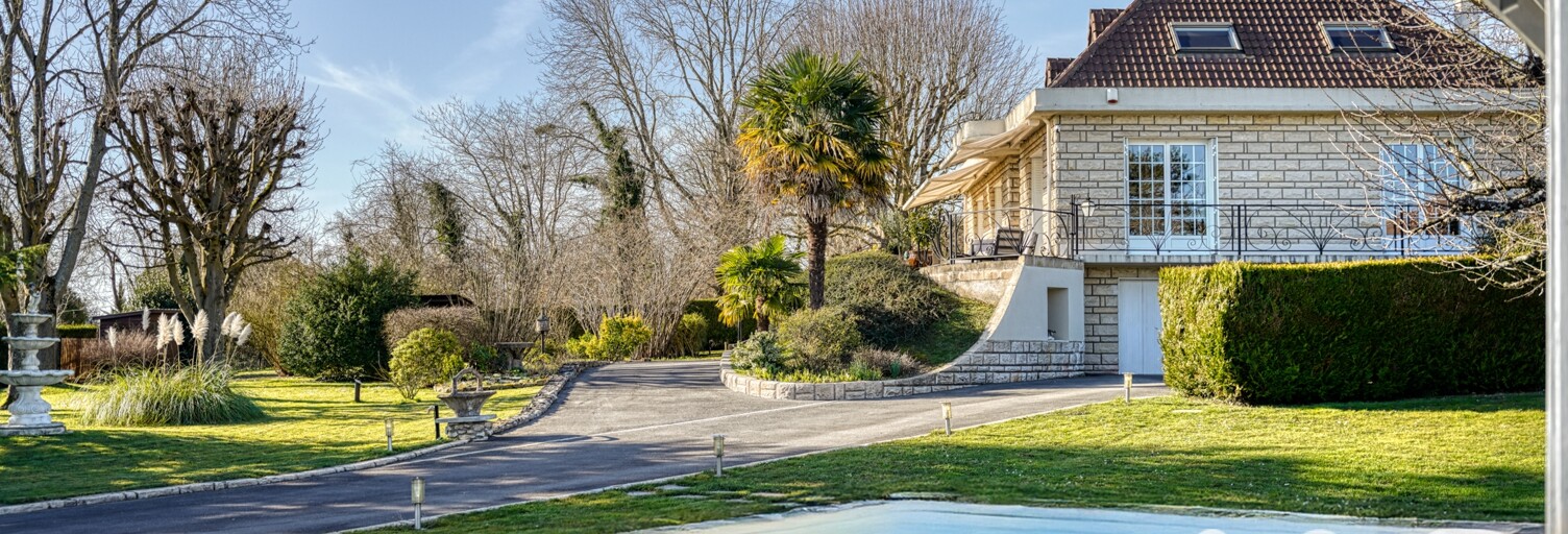 Maison 8 Pièces 200 m² à vendre à Vaux-sur-Seine (78740)