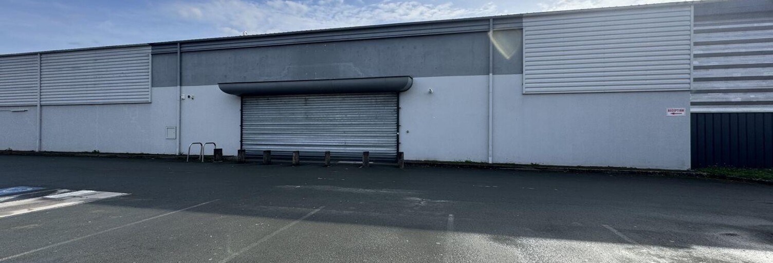 Commerce  1070 m² à louer à Mirebeau (86110)
