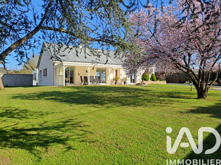 Vente Maison/villa 8 pièces — photo 1