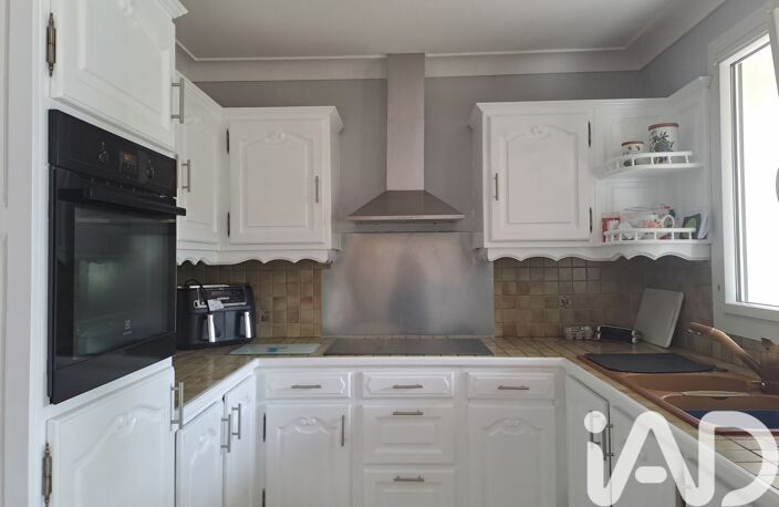 Vente Maison/villa 8 pièces — photo 2