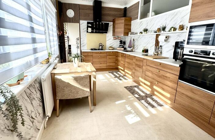 Vente Maison/villa 10 pièces — photo 3