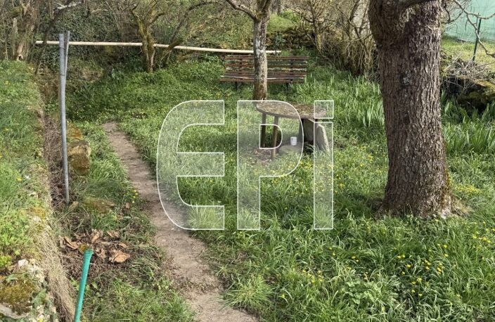 Réf : 8134 <br>Le terrain de 510 m² comprend un cabanon de jar — photo 3