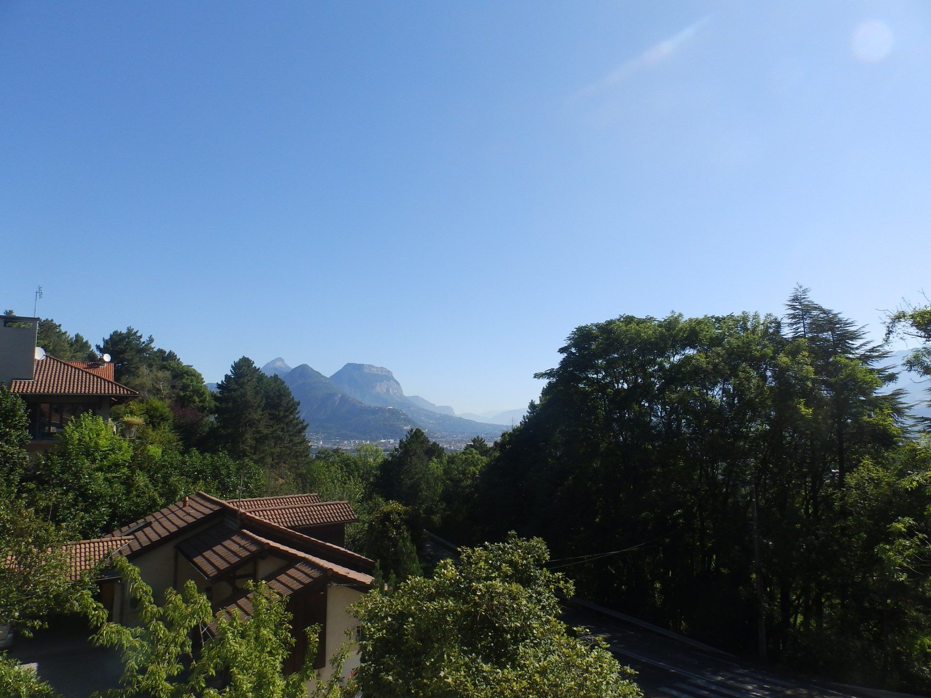 Villa / Maison  T5 à louer Seyssins 38180