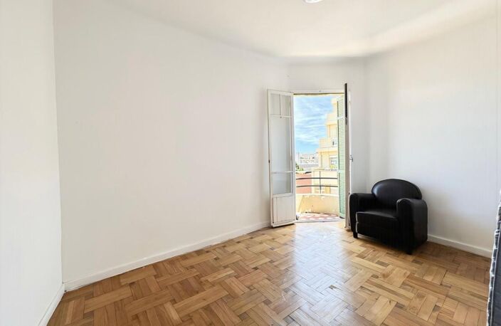 BOULEVARD GROSSO – CHARME ART DÉCO — photo 4