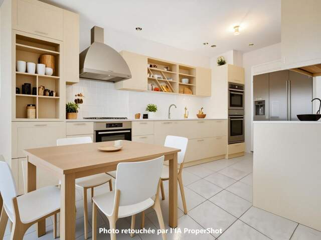 Appartement À Vendre — photo du bien
