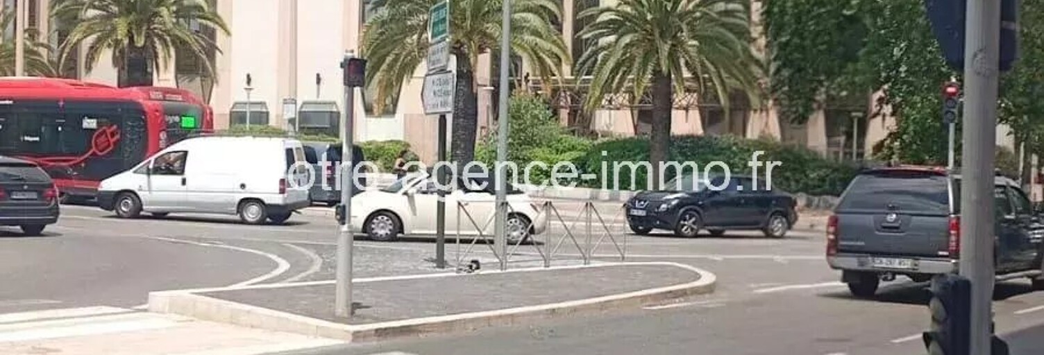 Commerce 2 Pièces 52 m² à vendre à Nice (06300)