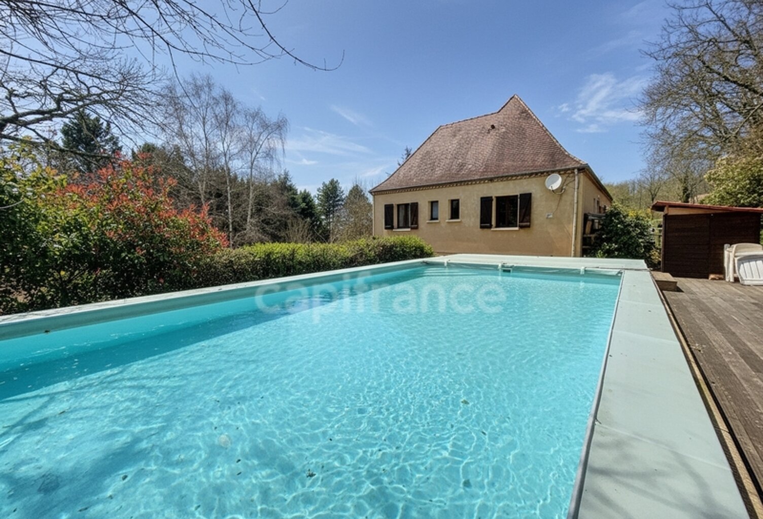 Maison 222m², 8 pièces, 6 chambres, gîte, studio, chambre d'hôte, piscine, terrrain 2737m² à LE BUISSON DE CADOUIN (24) — photo 1