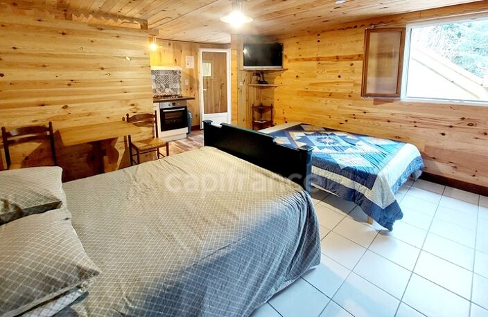 Maison 222m², 8 pièces, 6 chambres, gîte, studio, chambre d'hôte, piscine, terrrain 2737m² à LE BUISSON DE CADOUIN (24) — photo 5