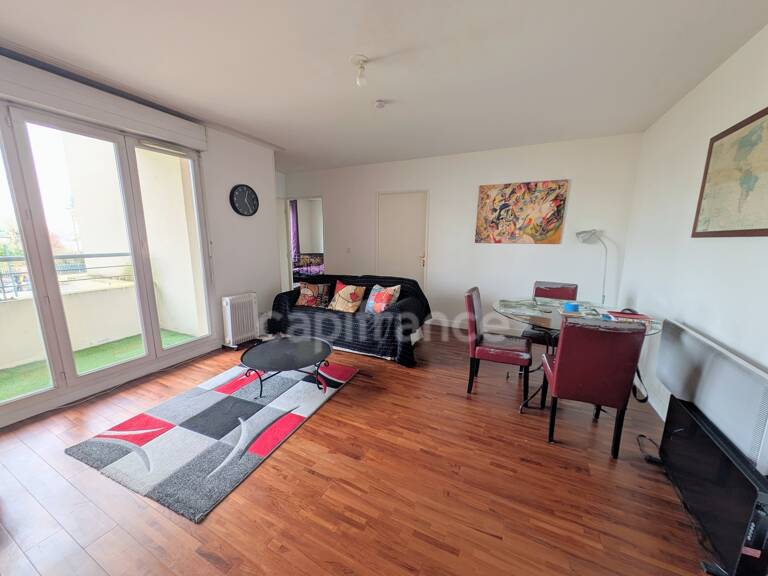 3 pièces lumineux avec balcon, parking et ascenseur — photo 1