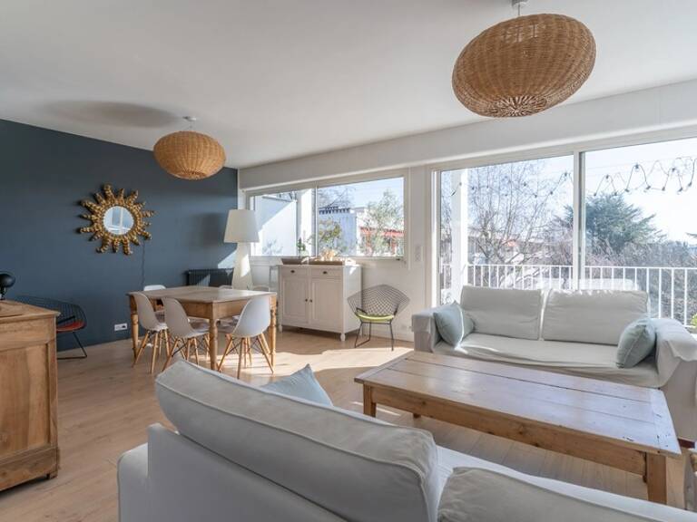 GARCHES (92) - Appartement - 89m² rénové - Dernier étage - Loggia — photo 1