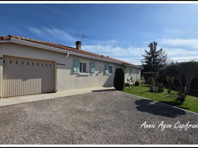 « Maison de plain-pied entièrement adaptée et accessible aux personnes à mobilité réduite (PMR). » — photo du bien