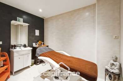 Commerce 10 pièces 112000 €