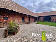FERME AU CARRE / 3 CHAMBRES + UN BUREAU / 240M2 DE DEPENDANCES/ — photo 3