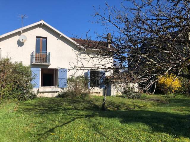 Maison ancienne à rénover, 8 pièces, jardin et garage 80 m² — photo du bien