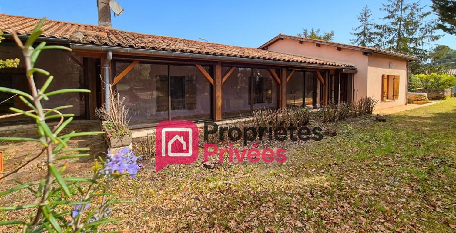 Bien rare à Casteljaloux : 2 maisons en pierre sur 3 000 m² de terrain — photo 1