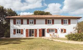 Maison 13 Pièces 426 m² à vendre à Bidache (64520)