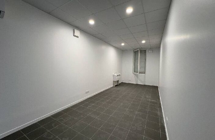 Location commerce 1 pièce 37 m² à Argenteuil (95100) — photo 3