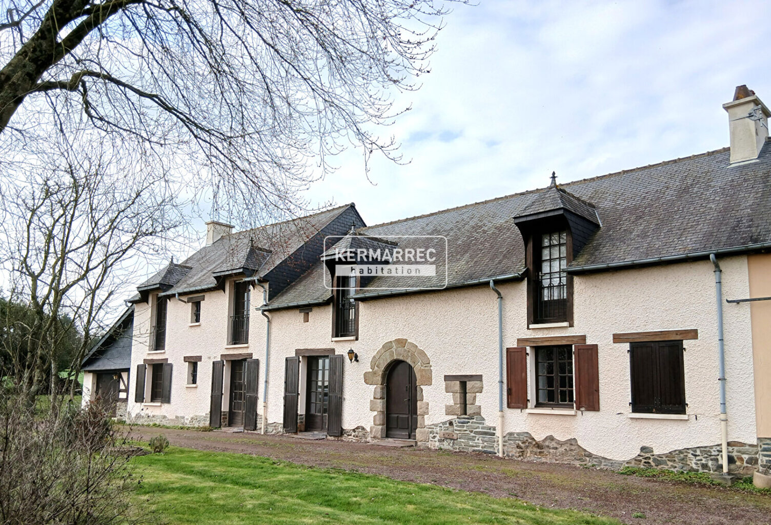 Longère 188 m² habitables avec jardin clos de 2200 m² — photo 1