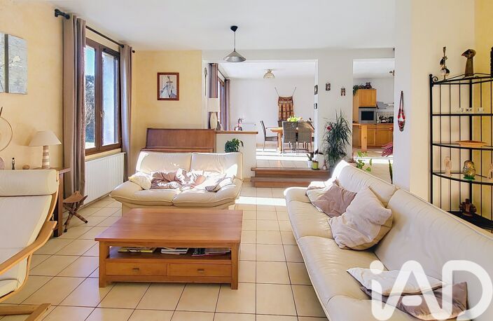 Vente Maison/villa 8 pièces — photo 4