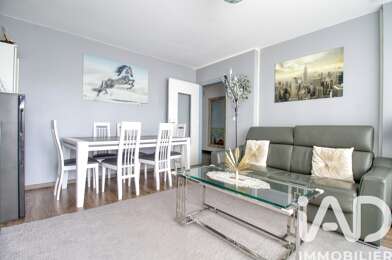 Appartement 4 pièces 215000 €