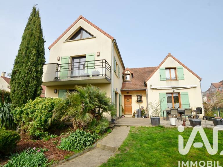 Vente Maison/villa 8 pièces — photo 1