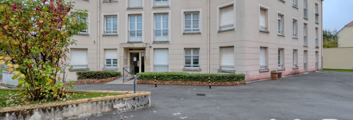 Appartement 1 Pièce 28 m² à louer à Brie-Comte-Robert (77170)