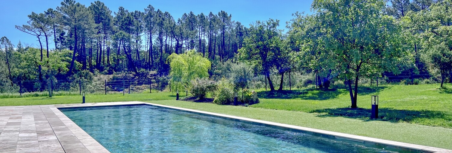 Maison 8 Pièces 290 m² à vendre à Bagnols-en-Forêt (83600)