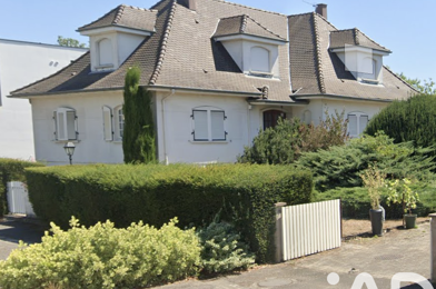 Maison 8 pièces 599500 €