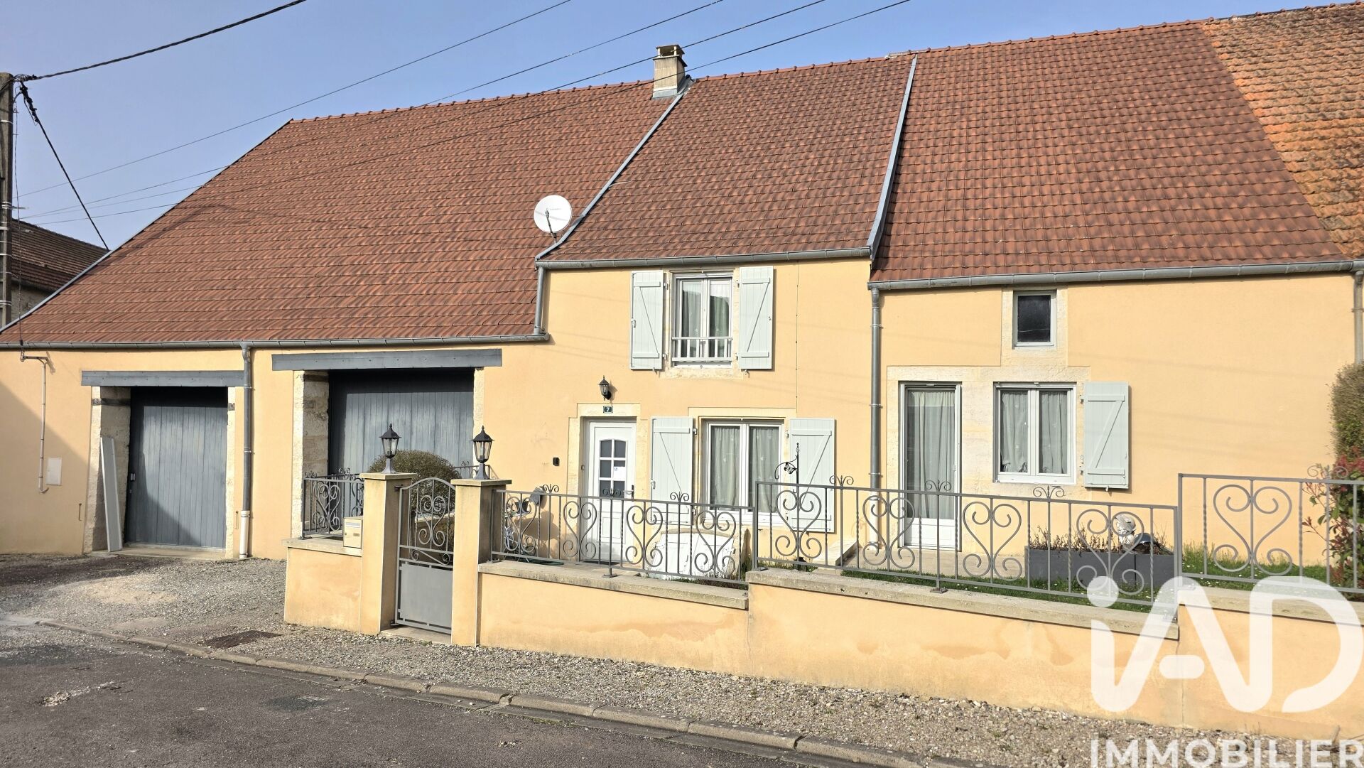 Giey-Sur-Aujon - 155m² - 6p. - 3ch.
