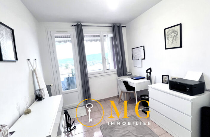 APPARTEMENT ACTUELLEMENT LOUÉ TYPE 4 AVEC GARAGE, BALCON ET CAVE. — photo 4