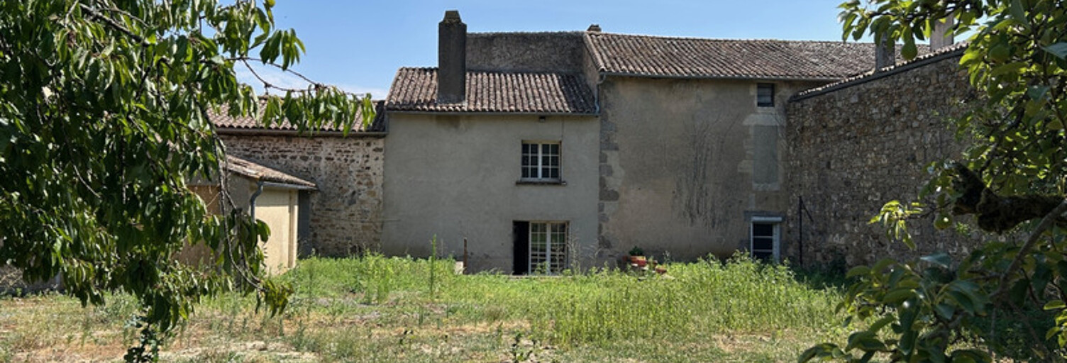 Maison 10 Pièces 189 m² à vendre à Ménigoute (79340)