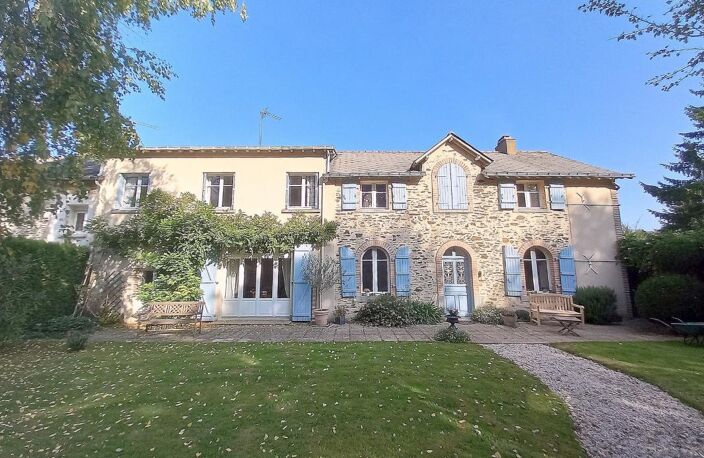 Maison de caractère 180m² – 1,35 hectare de nature aux portes de Laval (Bonchamp) — photo 2