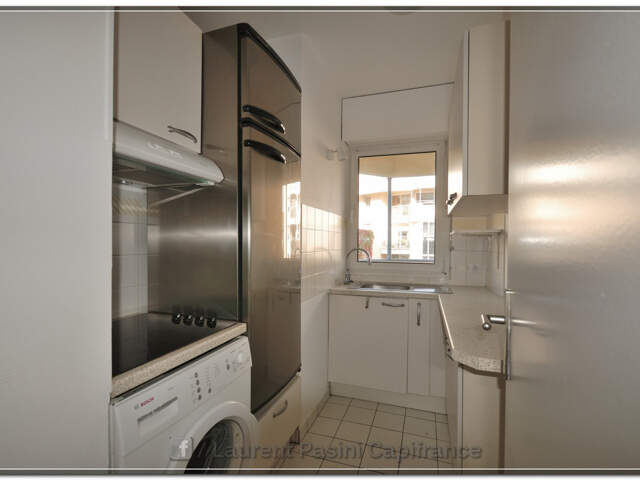 Appartement T2 43 m² à vendre — Résidence Seniors Services Les Hespérides, Cours Bosquet, hyper centre de Pau — photo du bien
