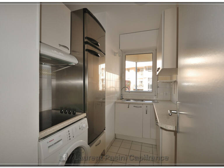Appartement T2 43 m² à vendre — Résidence Seniors Services Les Hespérides, Cours Bosquet, hyper centre de Pau — photo 1