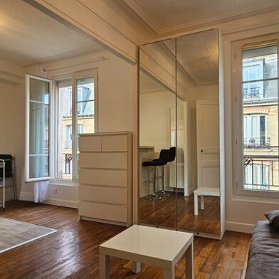 Appartement 1 pièces 1015 €