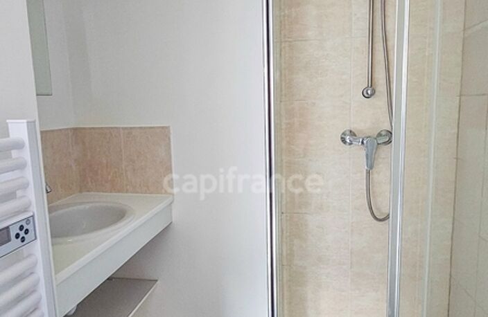 Appartement totalement rénové avec place de parking privative à vendre 1 pièces ETRECHY (91) — photo 3