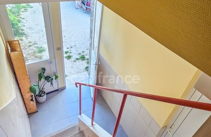 Appartement totalement rénové avec place de parking privative à vendre 1 pièces ETRECHY (91) — photo 5