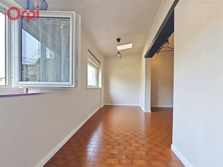 Appartement À Vendre 2P 48.50m² PAS DE CHARGES 1ER  ET DERNIER ETAGE  BALCON — photo 1