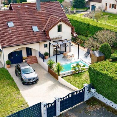 Maison 4 pièces 670000 €