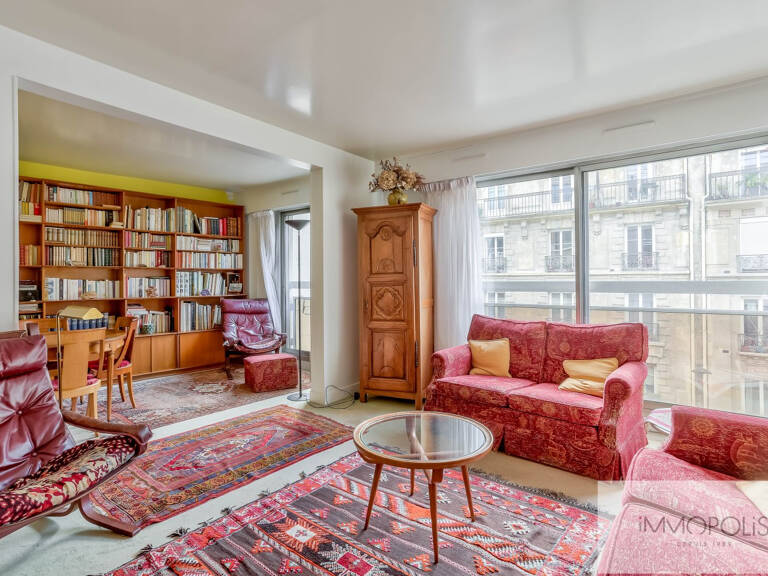 Secteur Mairie - Appartement à fort potentiel — photo 1